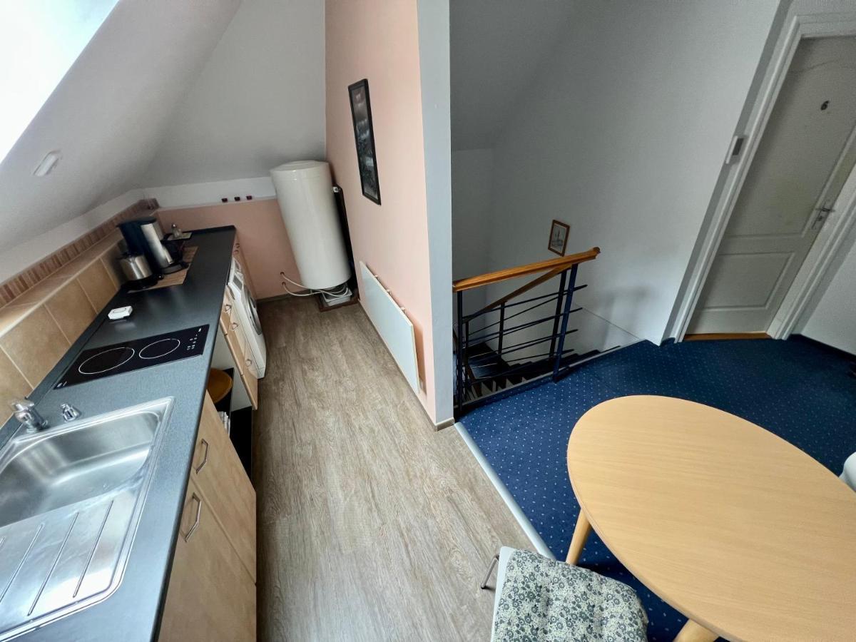 Privat Adriana Apartment เครมนิตซา ภายนอก รูปภาพ